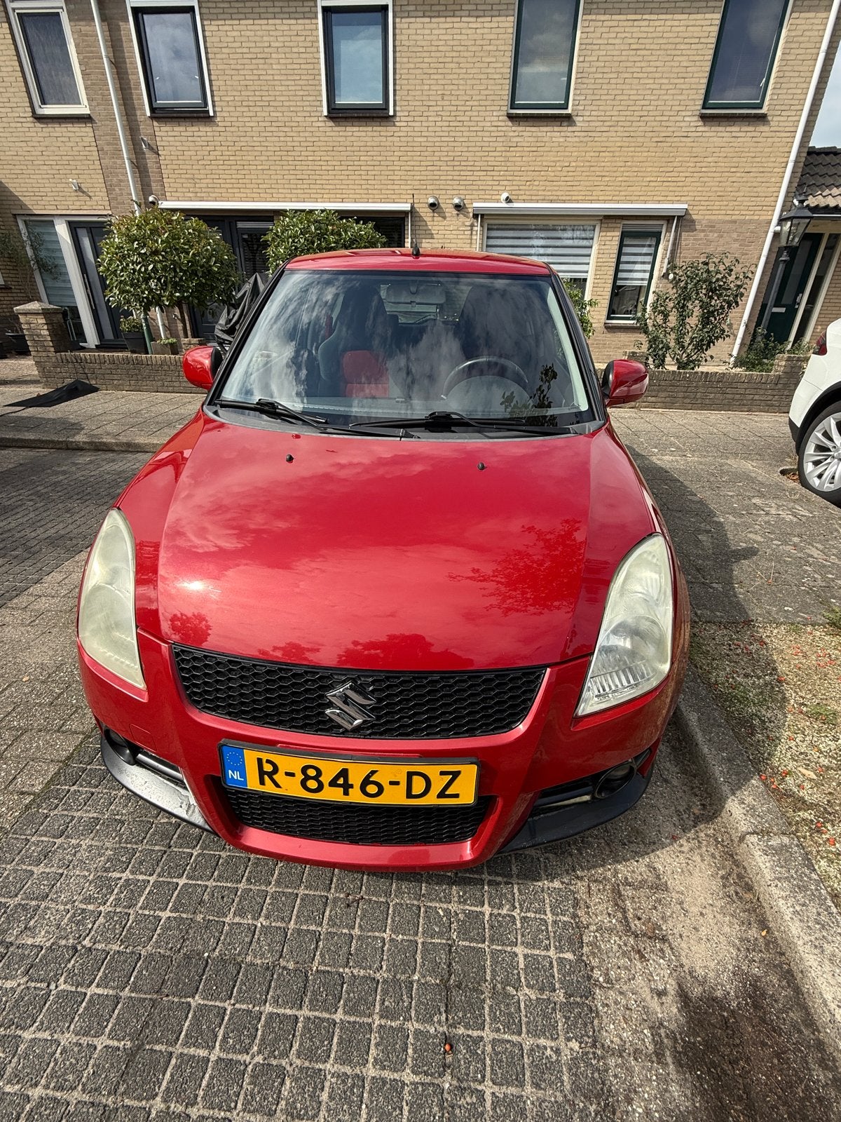 Suzuki Swift 1.6 3D Sport 2008 Rood, Auto's, 1005 kg, 40 €/maand, Zwart, 4 cilinders