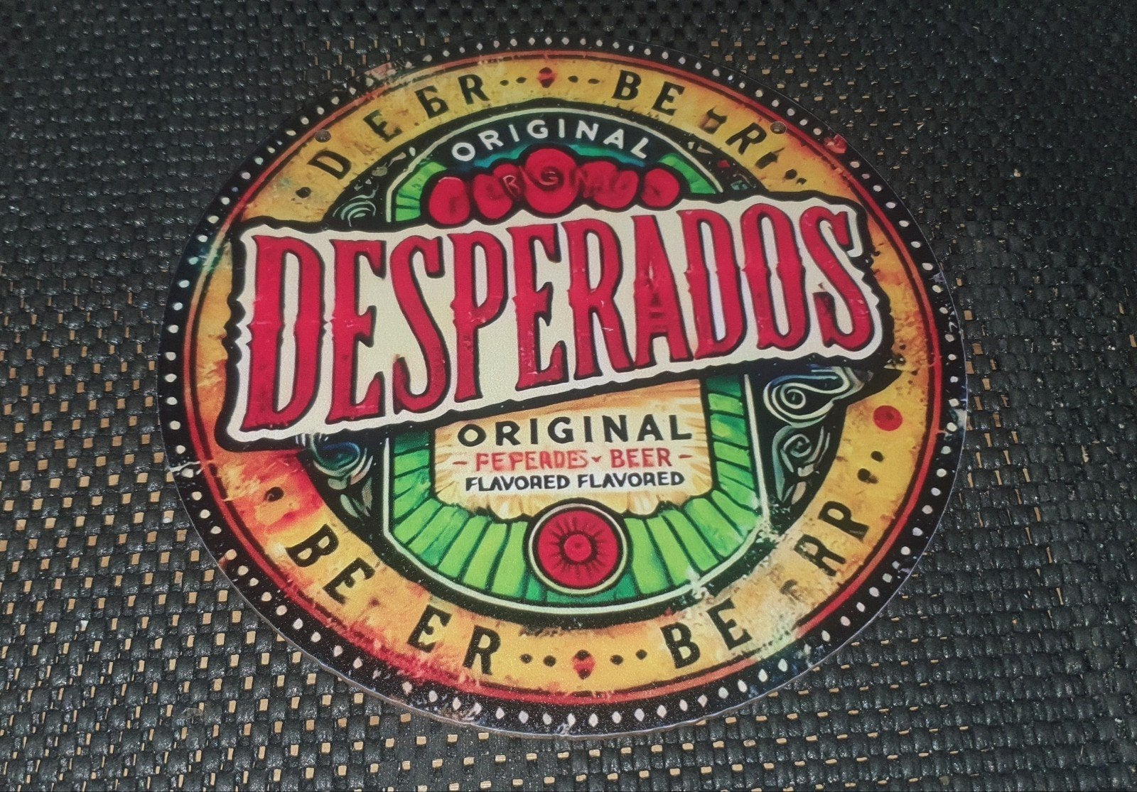 Desperados wandbord van hout - Ø 17 cm, Ophalen of Verzenden, Gebruikt, Reclamebord, Plaat of Schild, Overige merken