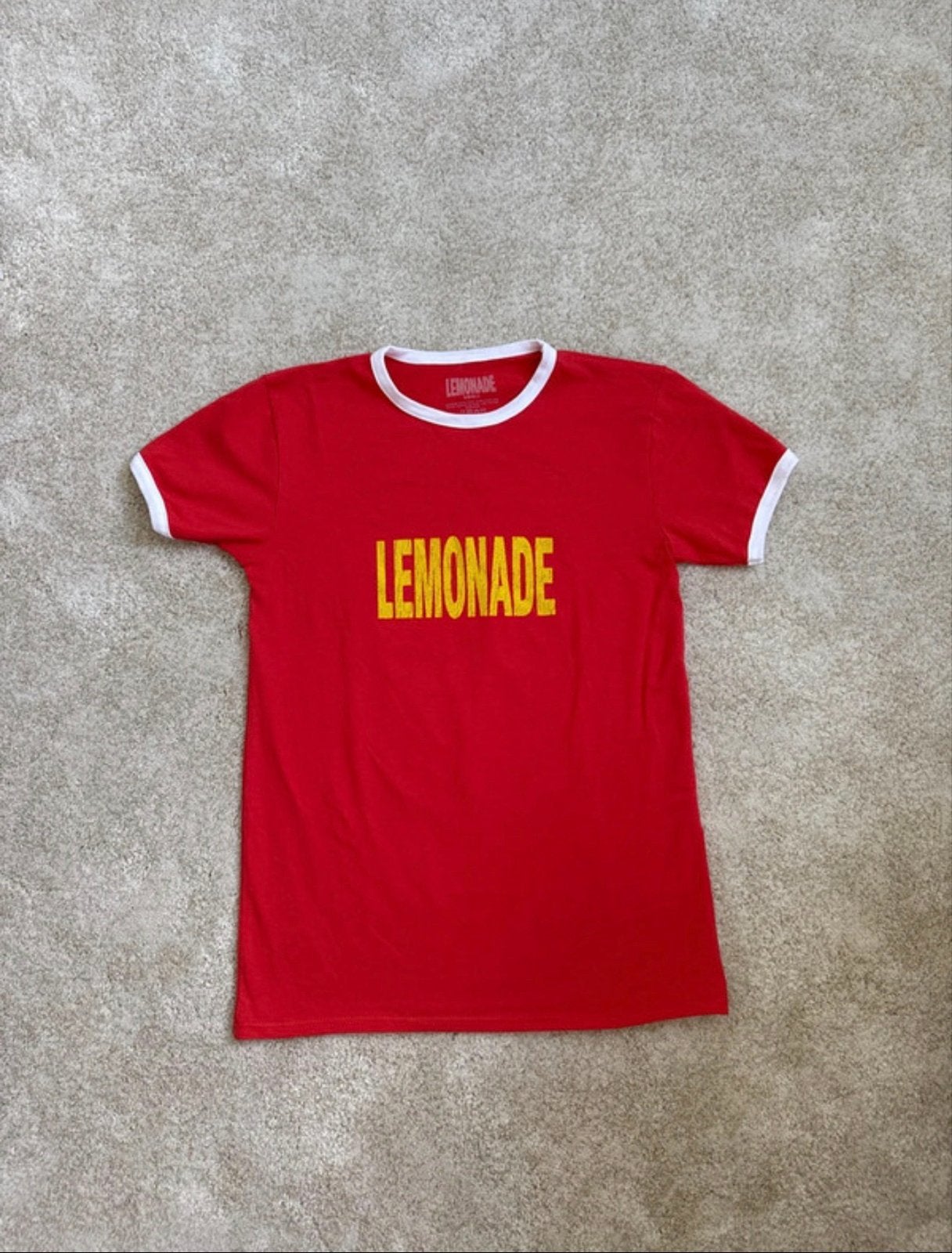 Louis Tomlinson Lemonade T-shirt – Maat S – Nooit gedragen, Nieuw, Ophalen of Verzenden, Korte mouw, Maat 36 (S)