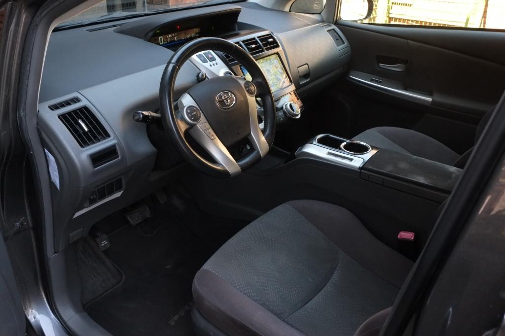Toyota Prius Wagon 1.8 Comfort 96g (bj 2012, automaat), Auto's, Toyota, Automaat, Euro 5, Gebruikt, Zwart