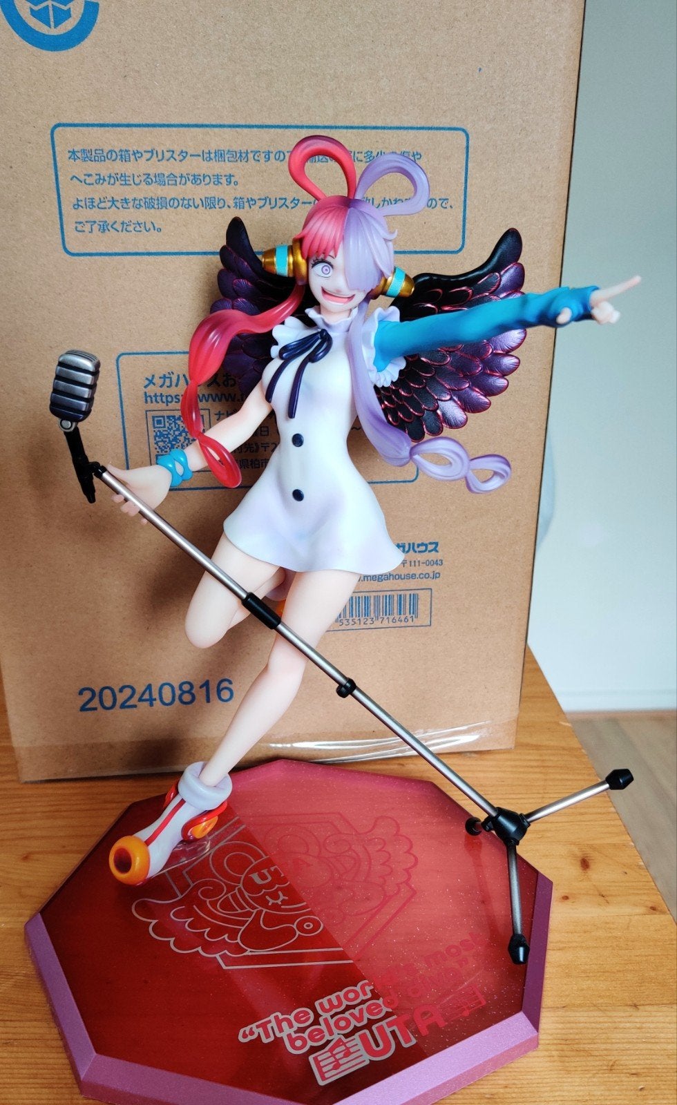 One Piece Red Uta Diva of the World Megahouse anime figure, Verzamelen, Ophalen of Verzenden, Zo goed als nieuw