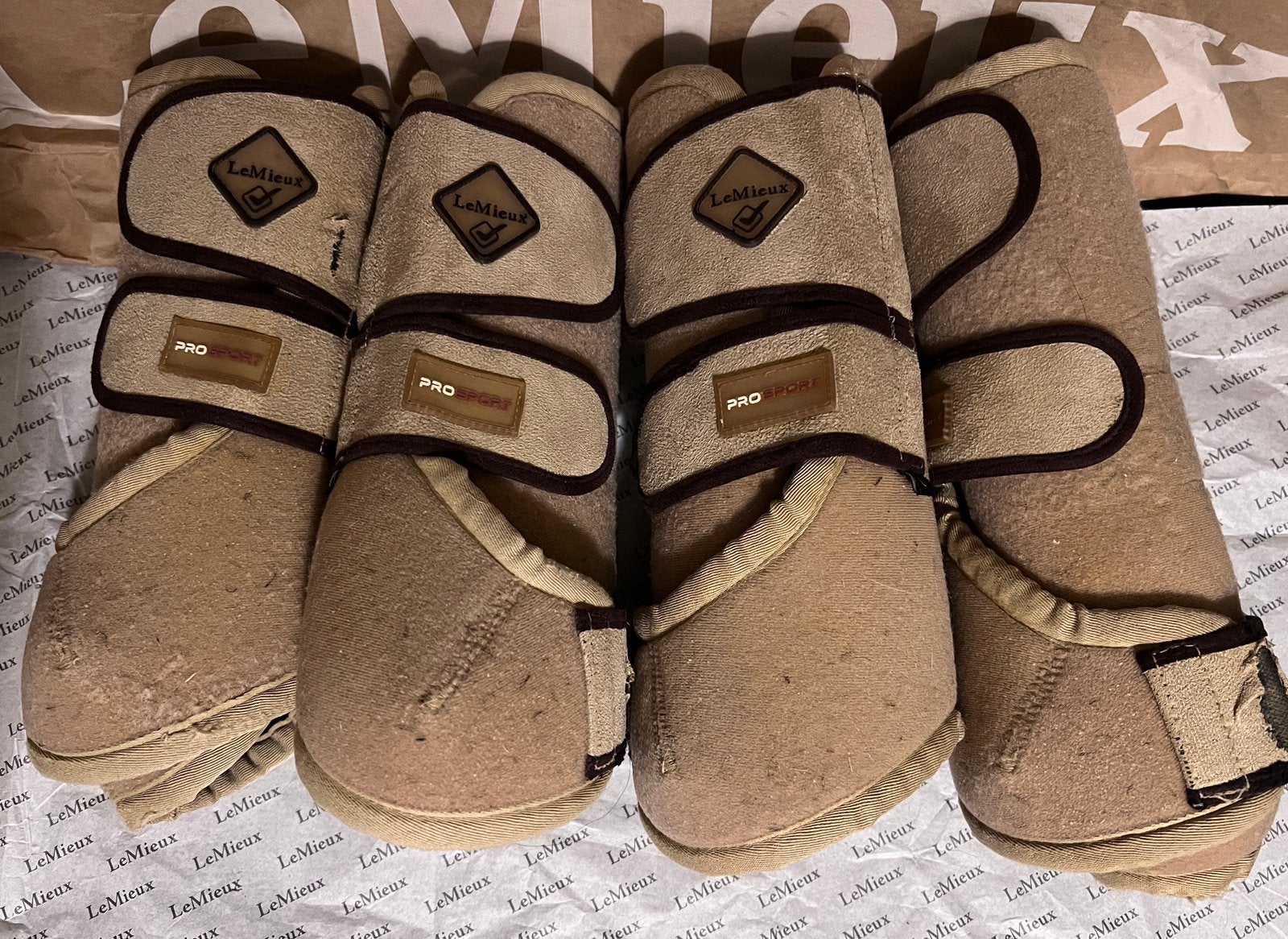Set van 4 Beenbeschermers Lemieux Mt M en L Dressageboots, Ophalen of Verzenden, Gebruikt, Lemieux