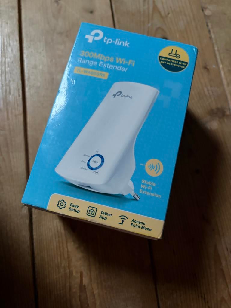 Nieuwe TP-Link 300Mbps Wi-Fi Range Extender (TL-WA850RE), Computers en Software, Netwerk switches, Ophalen of Verzenden, Zo goed als nieuw