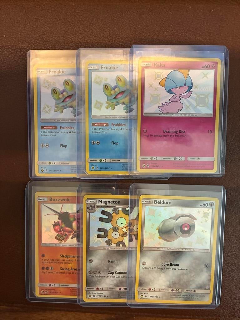 Setje shiny kaarten - Pokémon Hidden Fates, Ophalen of Verzenden, Zo goed als nieuw, Meerdere kaarten, Foil