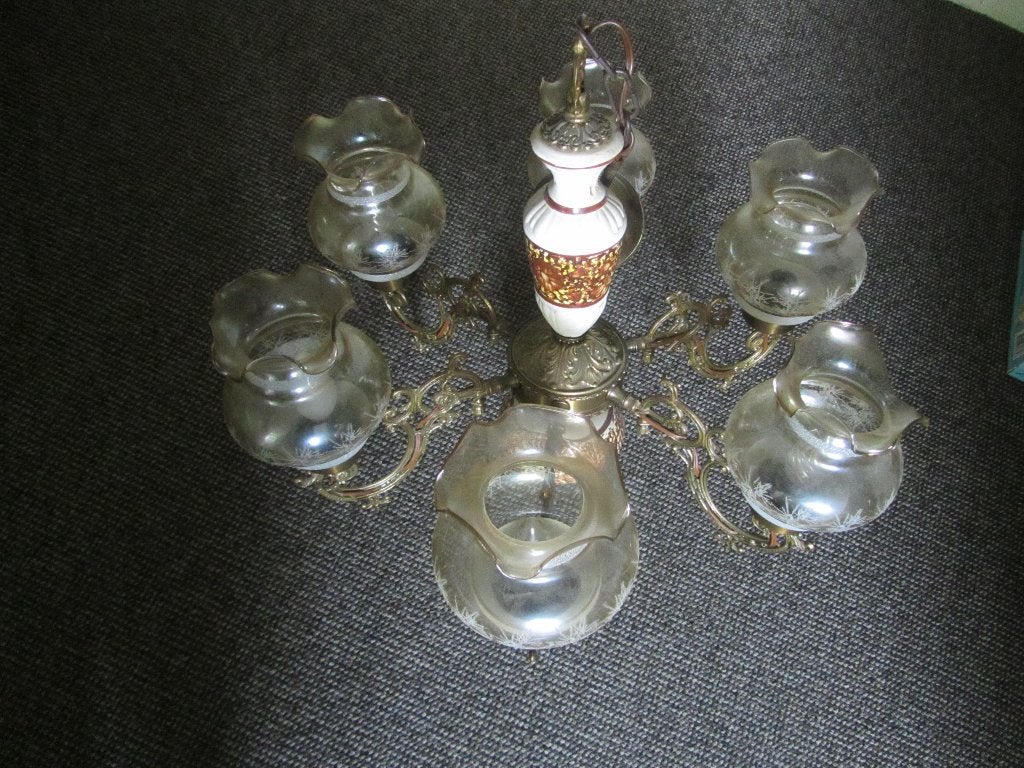 Antieke Kroonluchter(koper) met 6 Glazen Kapjes, Ophalen