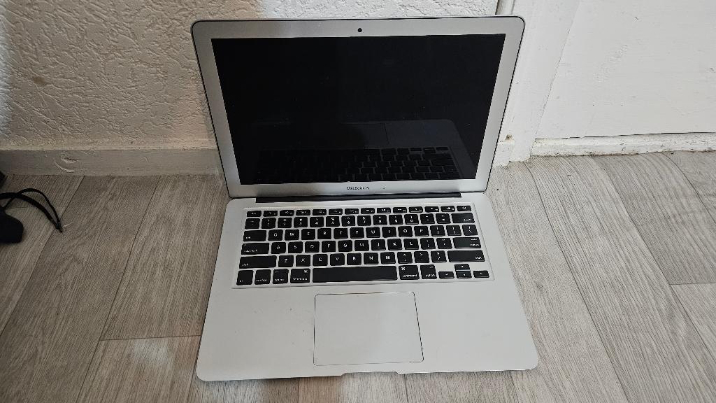 Apple MacBook Air 2015 13,3" i5 1,8GHz [ A1466 ], Ophalen, Niet werkend, Apple