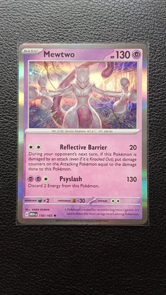 Mewtwo #150 holo, Ophalen of Verzenden, Zo goed als nieuw, Losse kaart