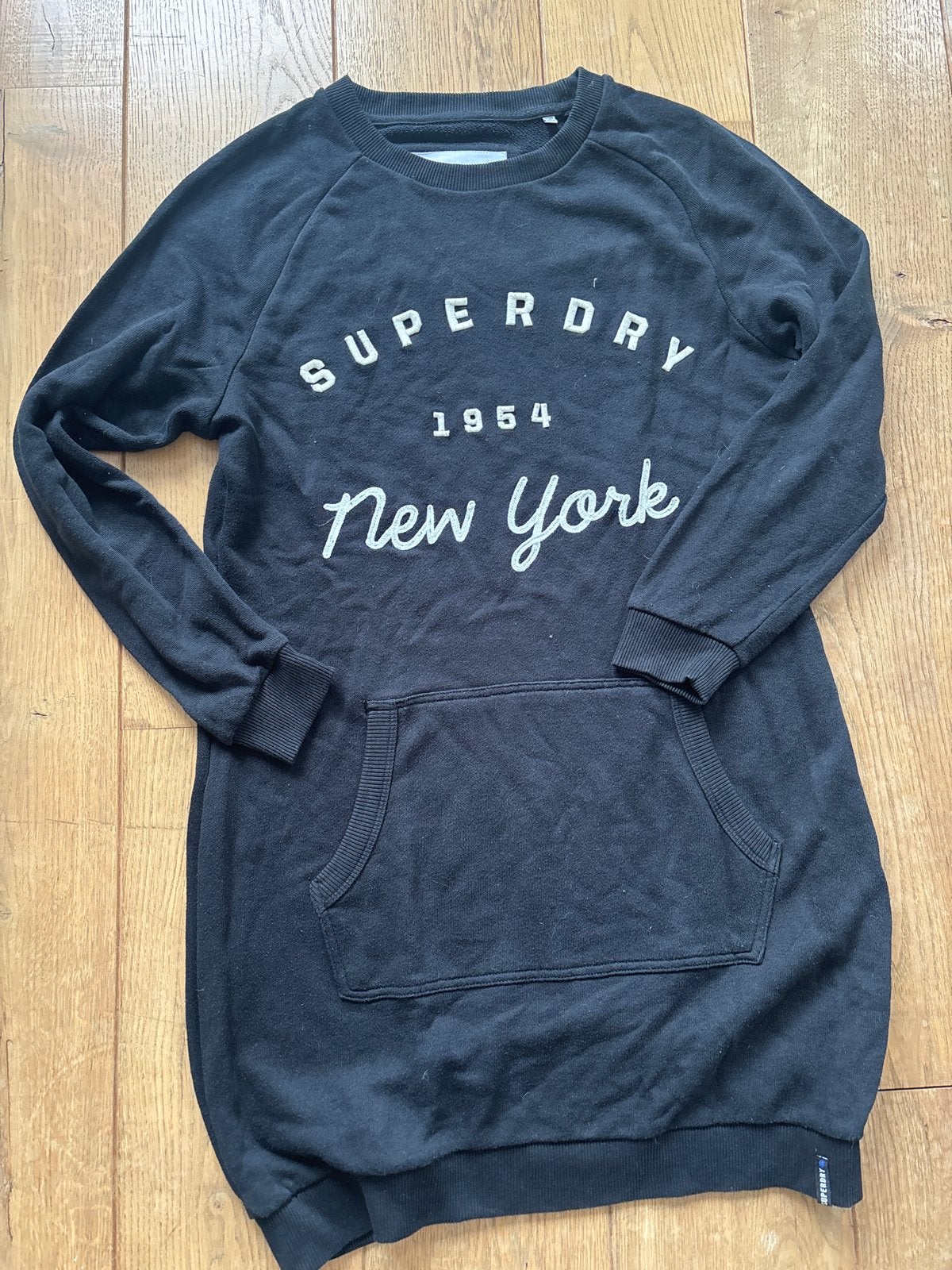 Superdry Sweatjurk Zwart Maat M - Zo goed als nieuw, Kleding | Dames, Ophalen of Verzenden, Zo goed als nieuw, Maat 38/40 (M)