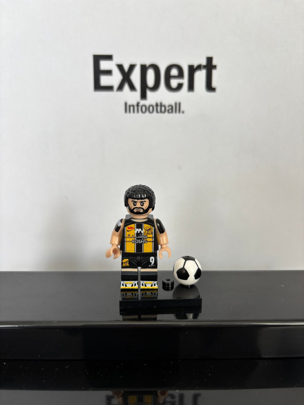 Benzema lego poppetje - Al Ittihad, Ophalen of Verzenden, Nieuw, Buitenlandse clubs, Beeldje of Poppetje