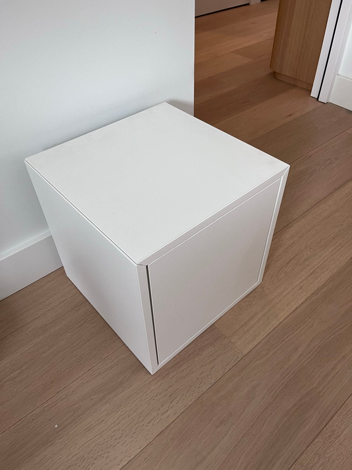 Wit kubus kastje met deur - IKEA Eket, Ophalen, Zo goed als nieuw