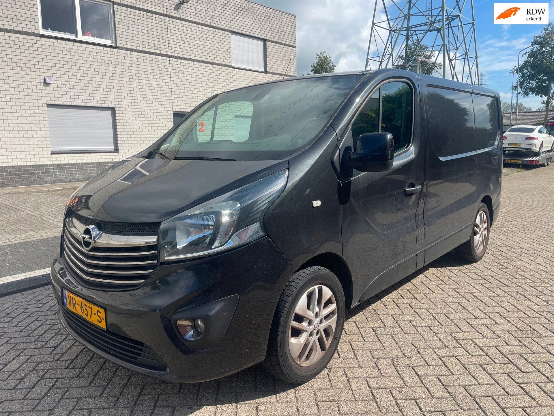 Opel Vivaro 1.6 CDTI L1H1 Marge Sport, Auto's, Voorwielaandrijving, Euro 5, 15 km/l, Gebruikt