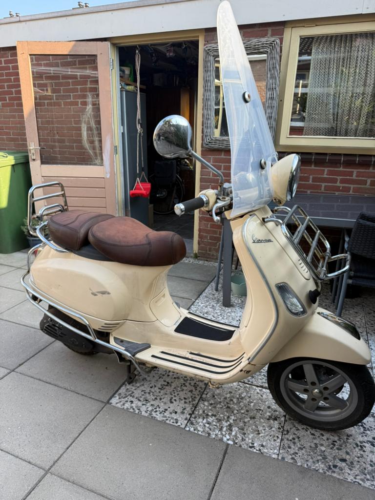 Vespa 2t, Ophalen, Zo goed als nieuw, Benzine, Vespa LX