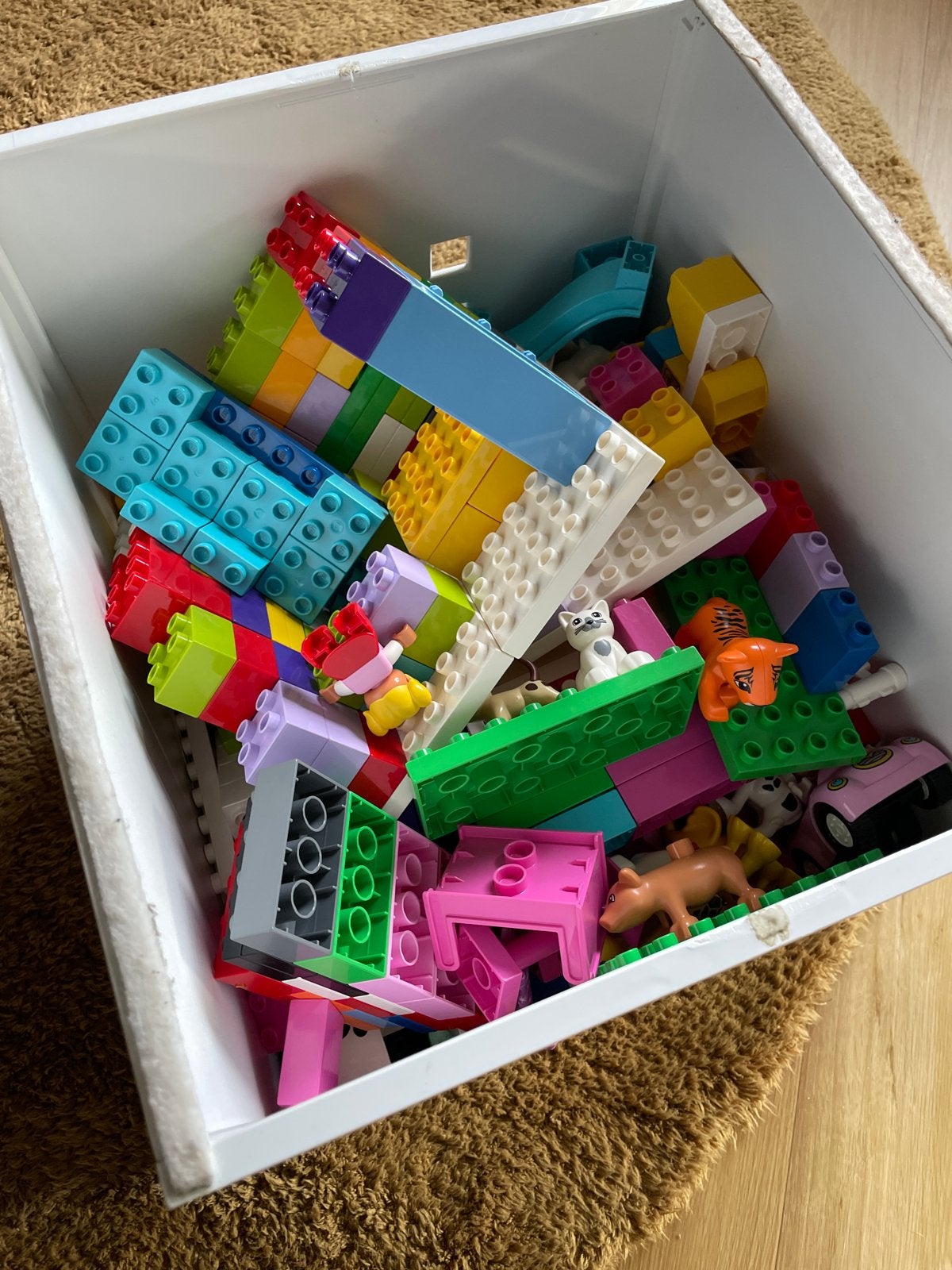 Grote doos met diverse bouwblokken en figuren, Ophalen of Verzenden, Gebruikt, Overige merken