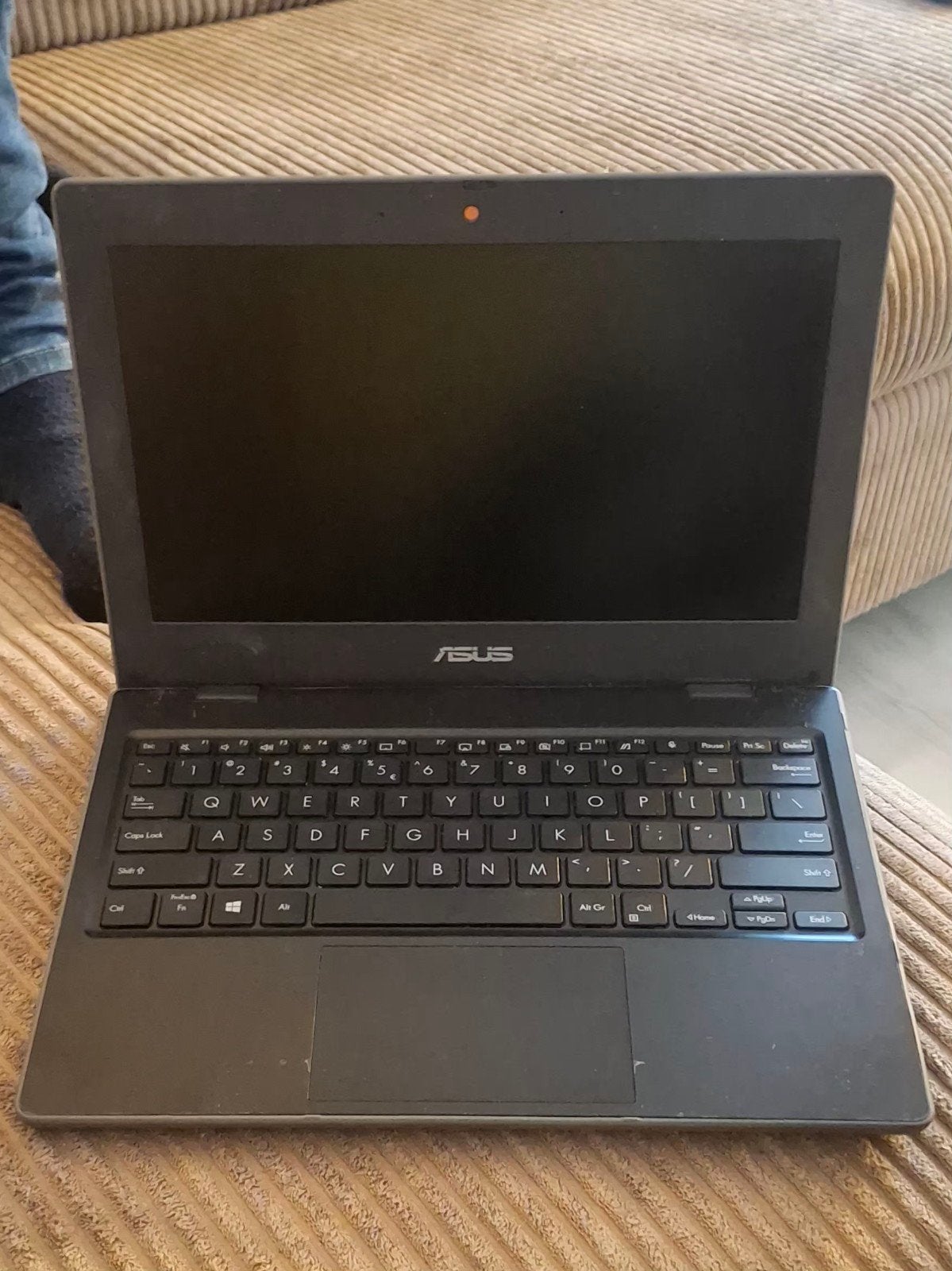 ASUS BR1100CKA, Gebruikt, Qwerty, 8 GB, ASUS