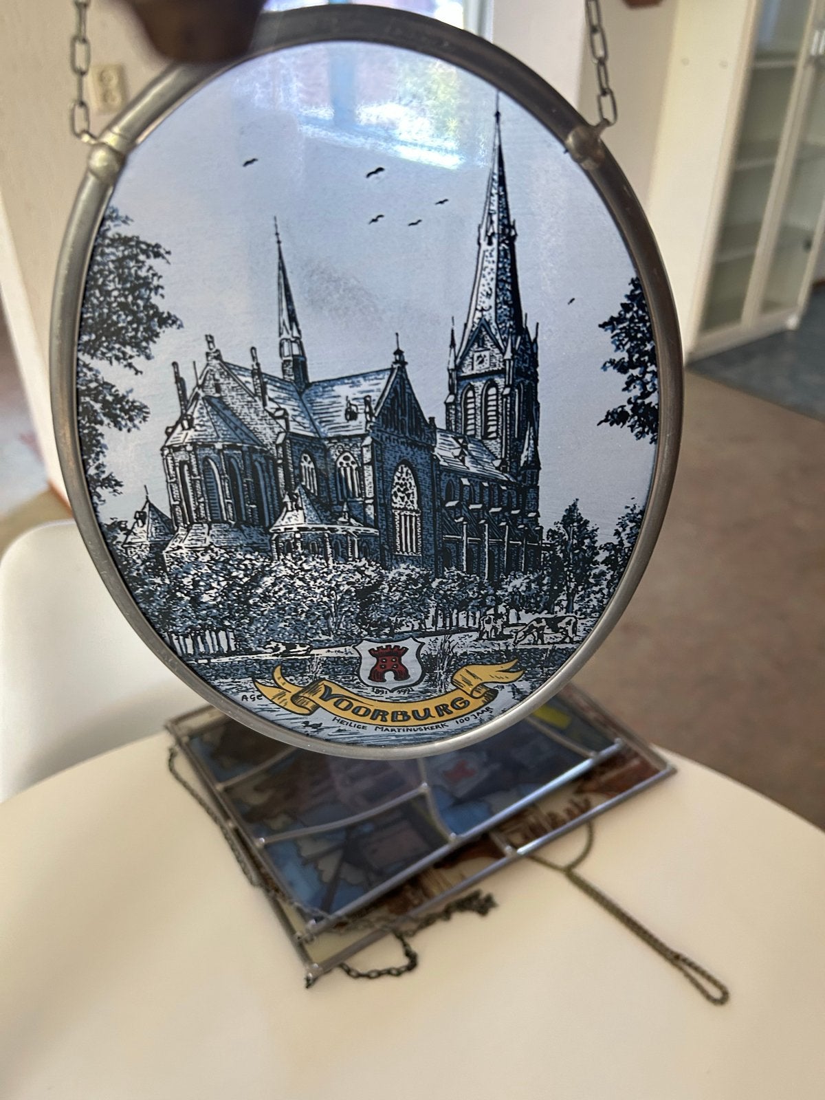 Vintage glas-in-lood raamhanger Voorburg kerk, Ophalen