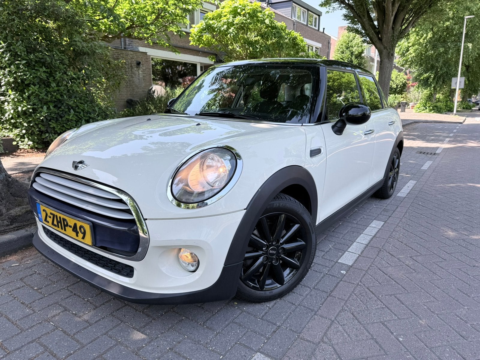 Mini 1.5D Cooper 5D 2015 Wit, Voorwielaandrijving, 1165 kg, Origineel Nederlands, Bedrijf