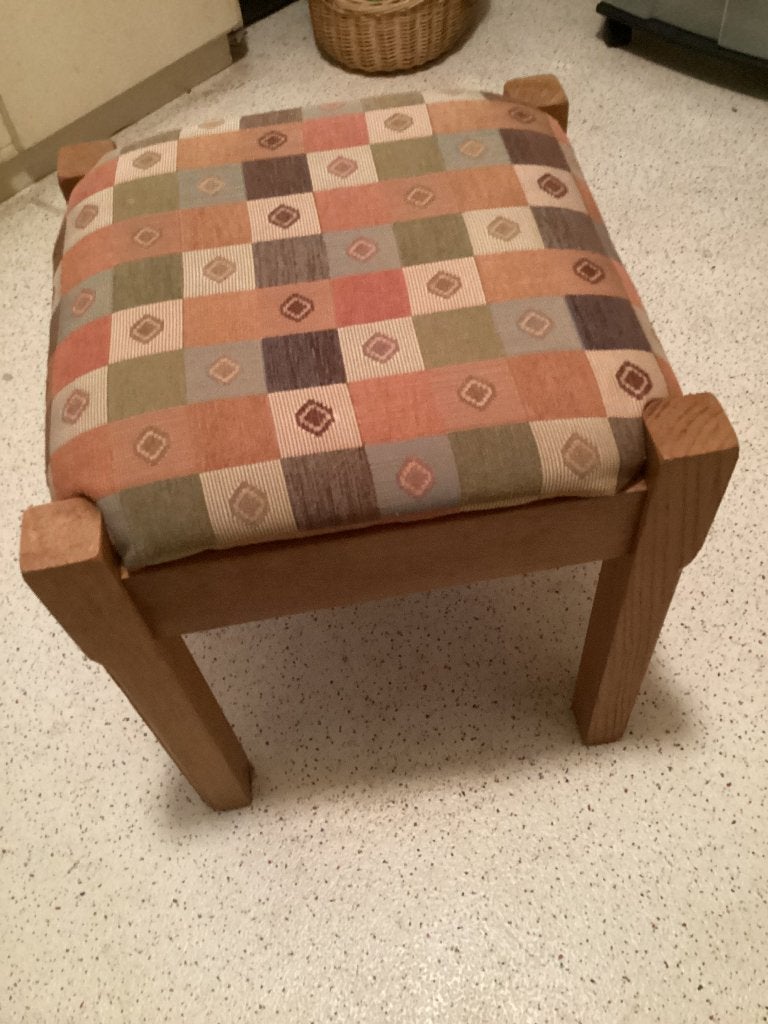 Leuk krukje, 39x39x41 hoog, zgan, Ophalen, Zo goed als nieuw, Hout