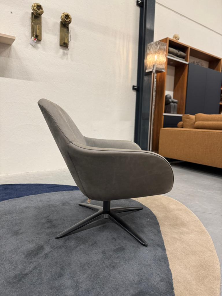 Showmodel Pode Spot Draaifauteuil Danza leer Design stoel, Evidence Leolux, Nieuw, Ophalen of Verzenden, Pode