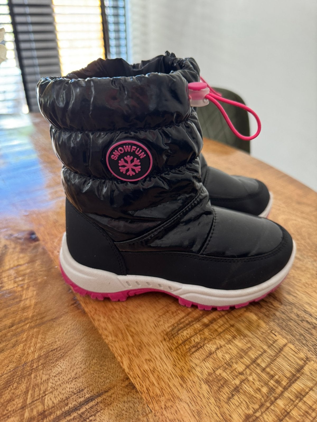 Snowboots, Meisje, Ophalen of Verzenden, Laarzen, Zo goed als nieuw