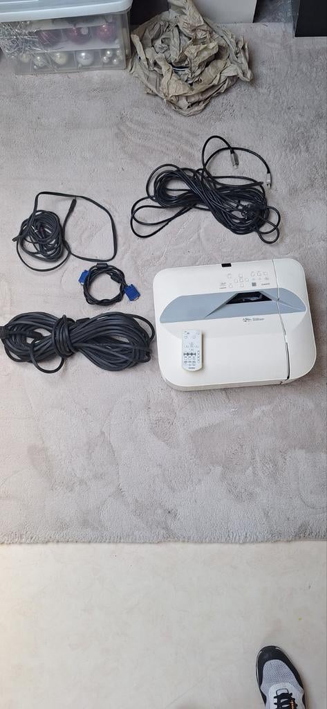 Casio DLP Projector met afstandsbediening en kabels, Audio, Tv en Foto, Beamers, Gebruikt, DLP, Overige resoluties, Ophalen