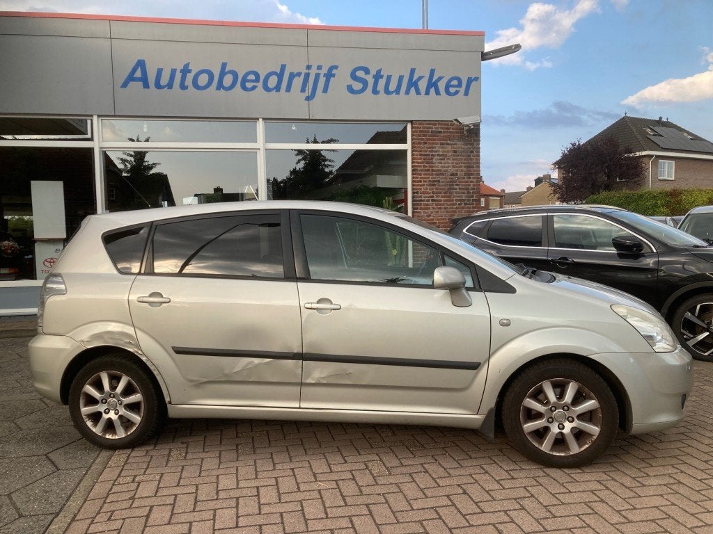 Toyota COROLLA VERSO 1.6 VVT-i Dynamic 5P lichte schade deur, Auto's, 1330 kg, 450 kg, Gebruikt, 4 cilinders