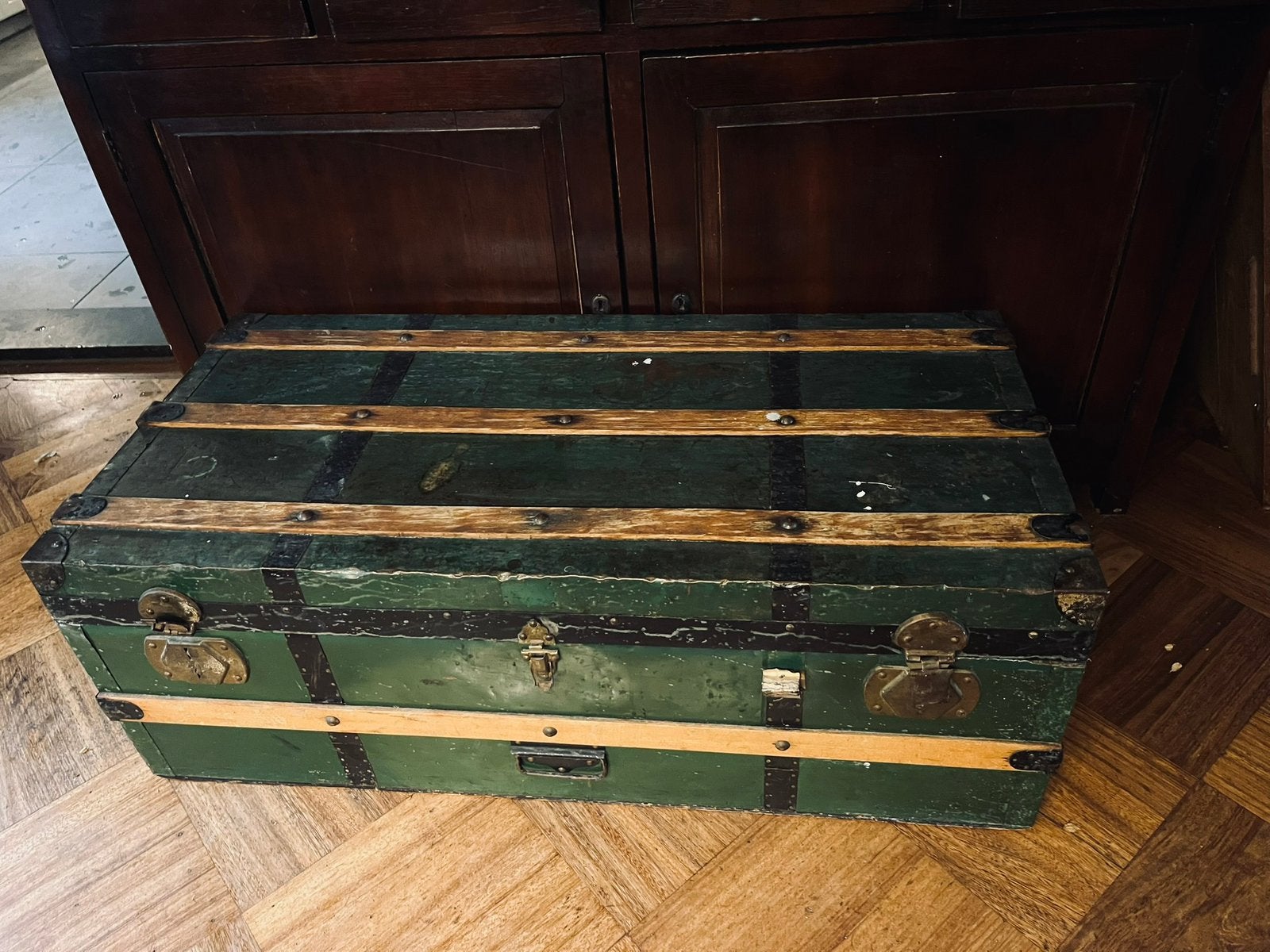 Gratis - voor flesjd wijn - vintage hutkoffer, Antiek en Kunst, Antiek | Woonaccessoires, Ophalen of Verzenden