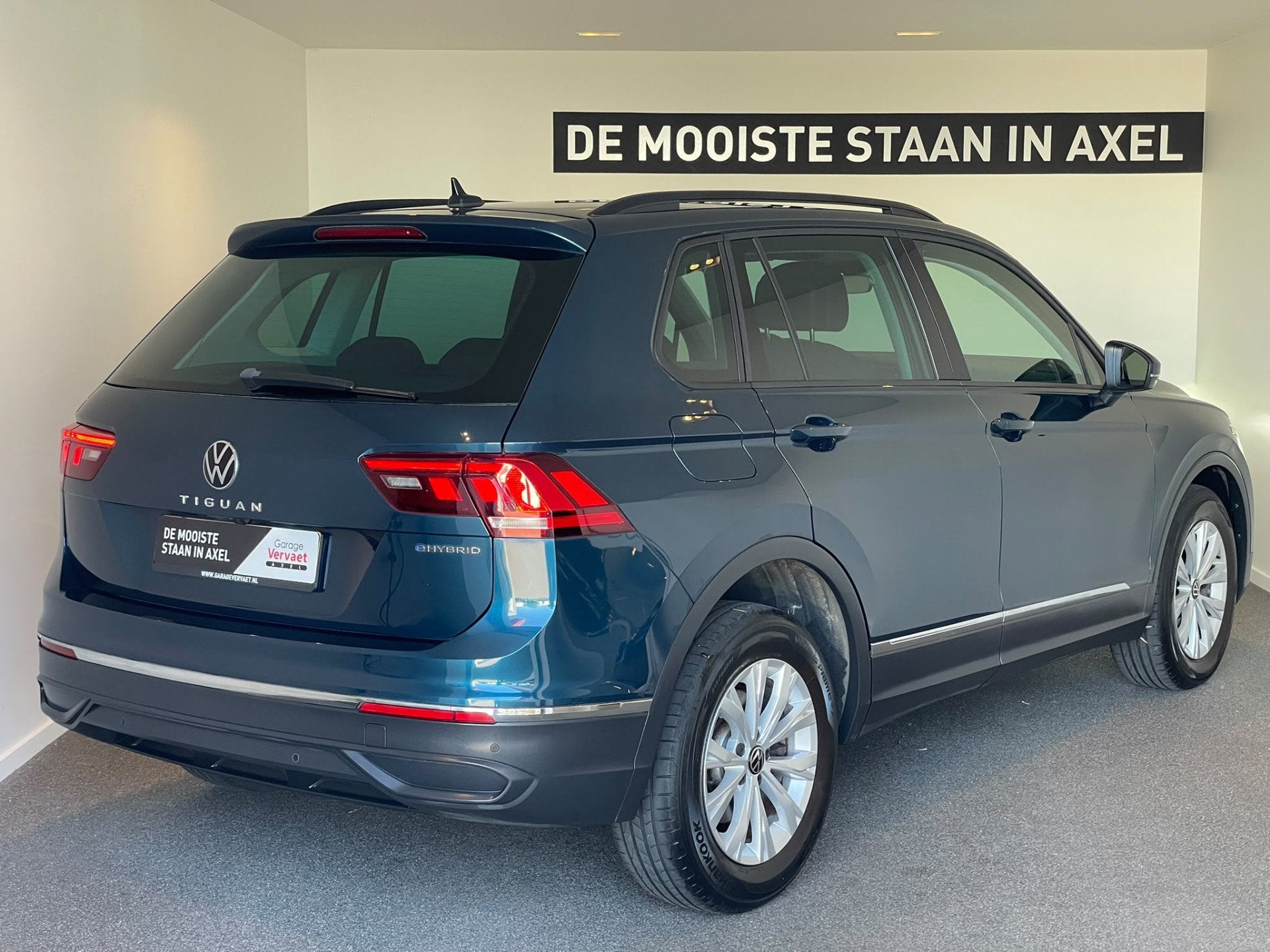 Volkswagen Tiguan 1.5 eHybrid Life Edition, Auto's, Stof, Blauw, Overige brandstoffen, Bedrijf