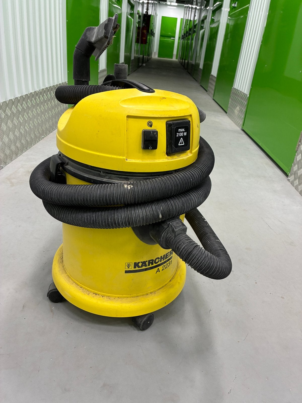Kärcher A 2231 Industriële Stofzuiger - Goed Werkend, Witgoed en Apparatuur, Ophalen, Gebruikt, Kärcher, Industriële stofzuiger