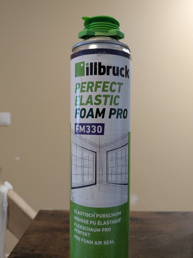 Illbruck FM330 Perfect Elastic Foam Pro — 7 bussen purschuim, Nieuw, 15 m² of meer, Ophalen, Minder dan 4 cm