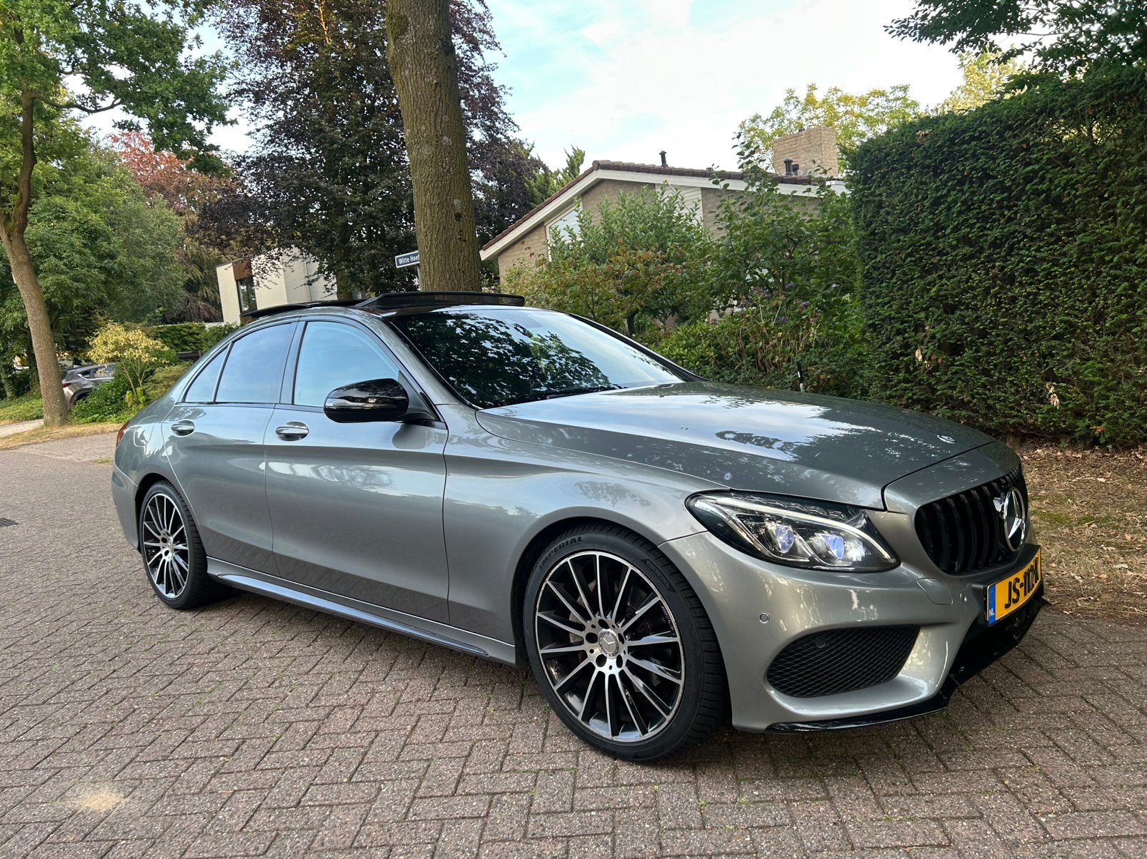 Mercedes-Benz C-Klasse C180 Panoramadak Amg / Night Pakket, Auto's, Mercedes-Benz, Automaat, 1800 kg, Zwart, Bi-Xenon koplampen