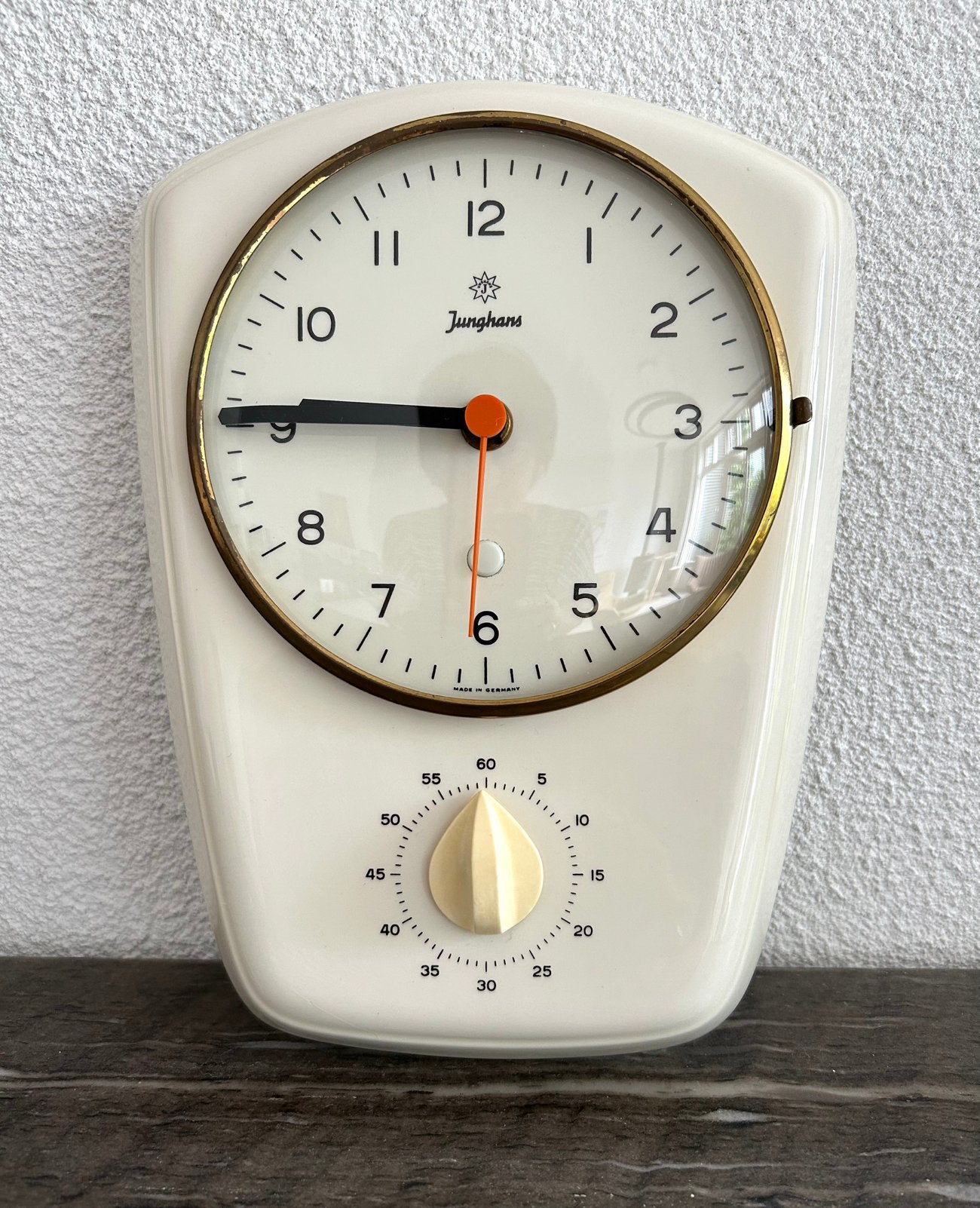 Junghans quartzklok met eierwekker, Ophalen of Verzenden