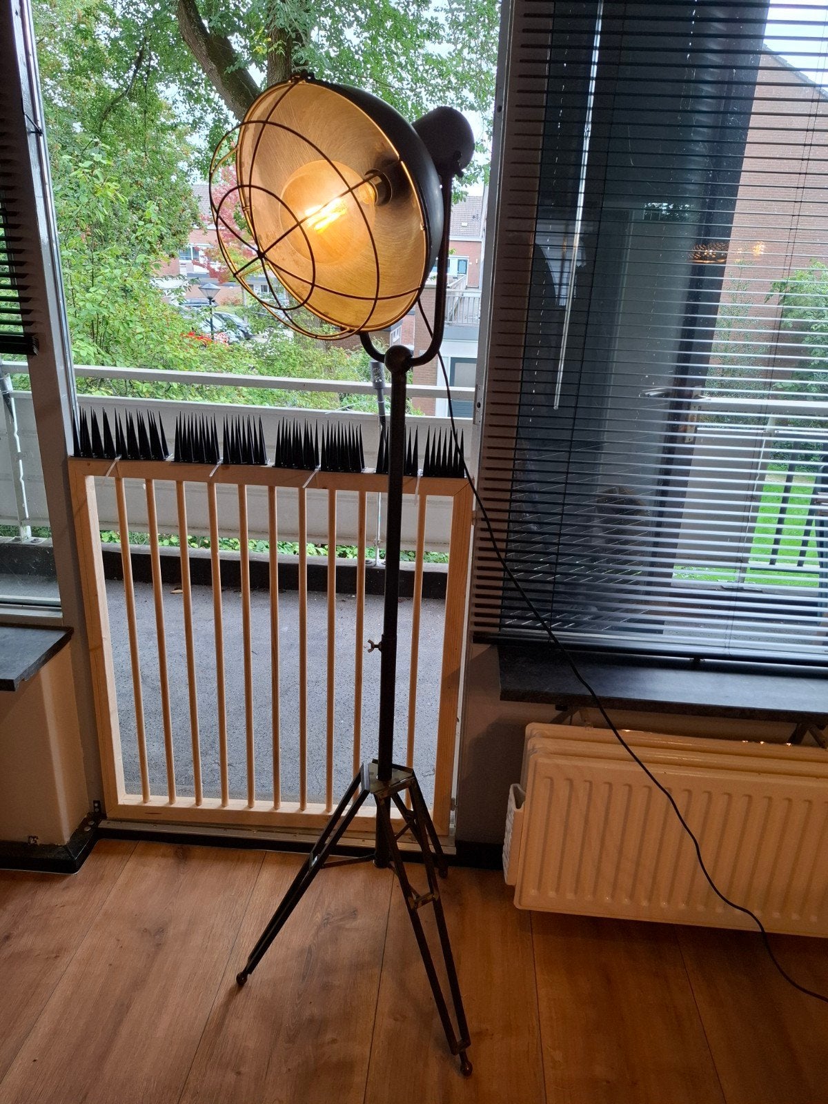 Industriële Vloerlamp met Statief - Vintage Stijl, Antiek en Kunst, Ophalen