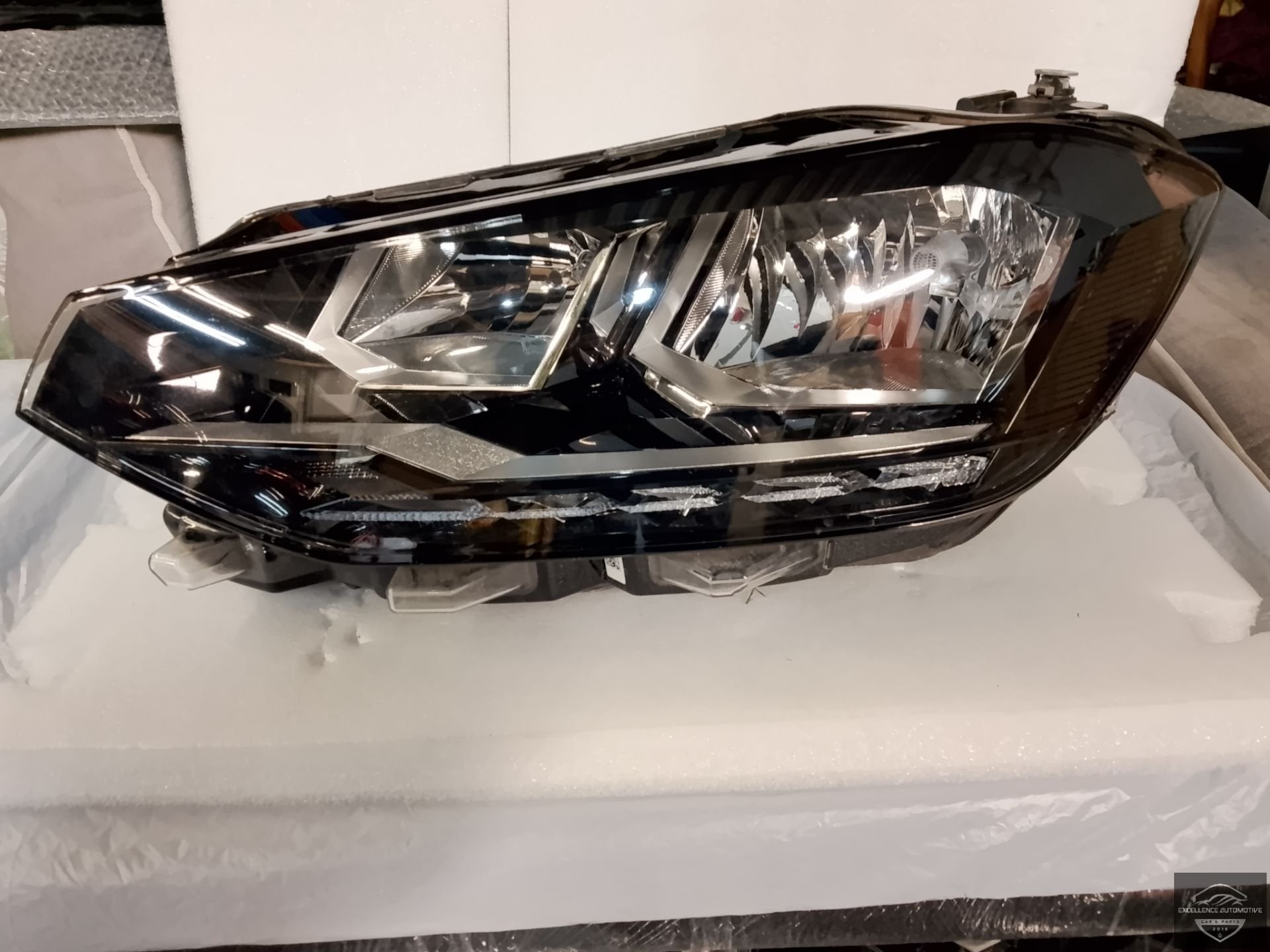VW Golf 7 Sportsvan FL LED Halogeen Koplamp Links 517941005D, Gebruikt, Volkswagen, Volkswagen AG, Berliner Ring 2
38440  Wolfsburg, DE