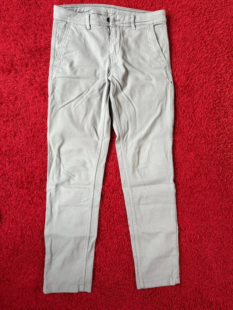 Nieuwe grijze / beige broek chino Zara Man maat 38, Kleding | Heren, Broeken en Pantalons, Maat 48/50 (M), Beige, Nieuw, Ophalen of Verzenden