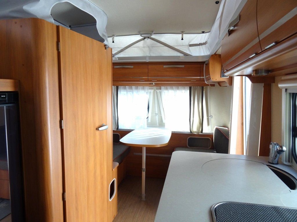 Eriba Touring 535 autark uitvoering !, Standaardzit, Bedrijf, Tot en met 3, Schokbreker