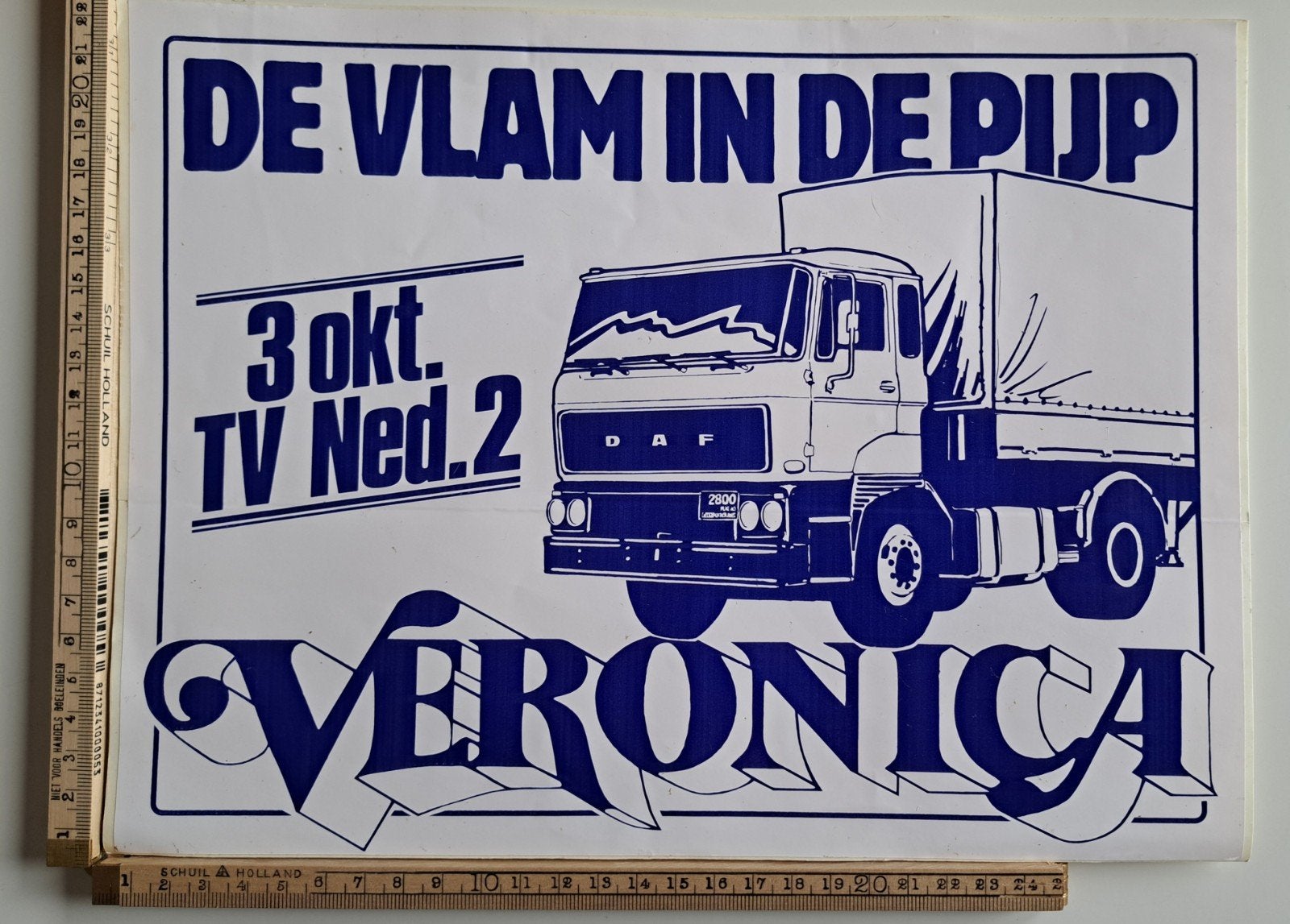 Vintage grote sticker De vlam in de pijp Veronica Daf truck, Ophalen of Verzenden, Zo goed als nieuw, Overige onderwerpen