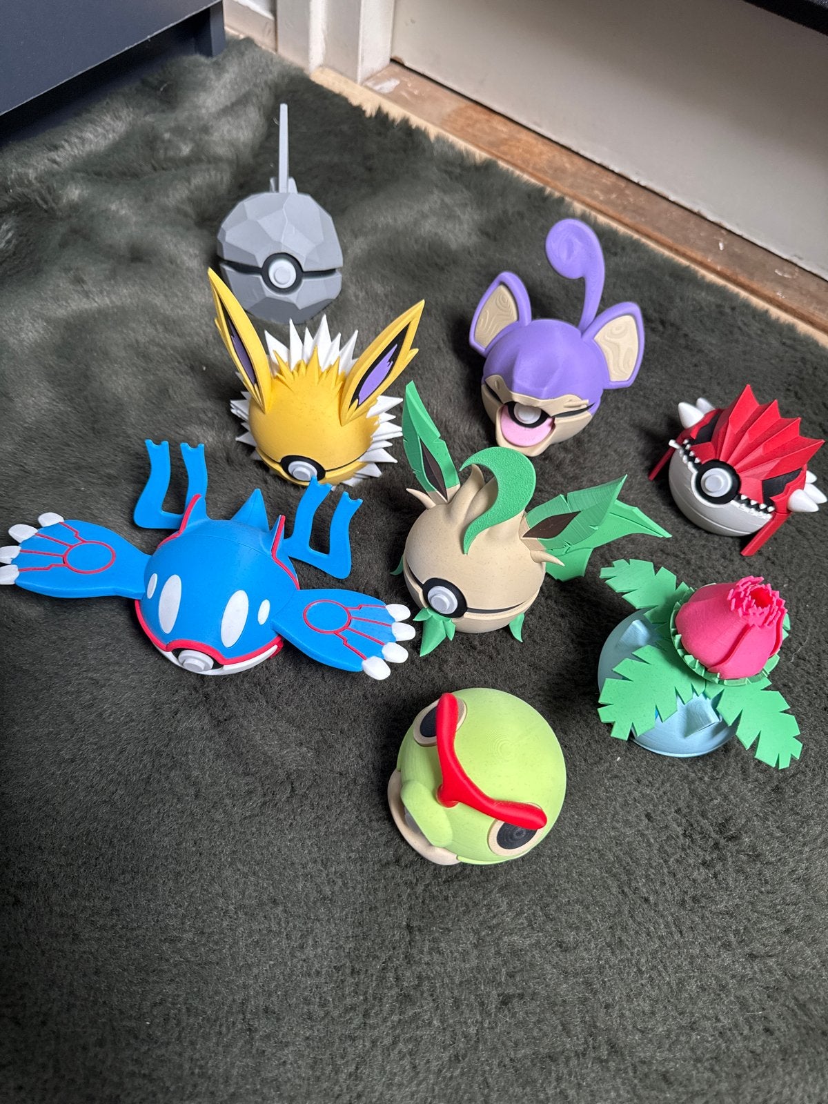 Pokémon Pokeball Figuren Set - Diverse Karakters, Ophalen, Gebruikt