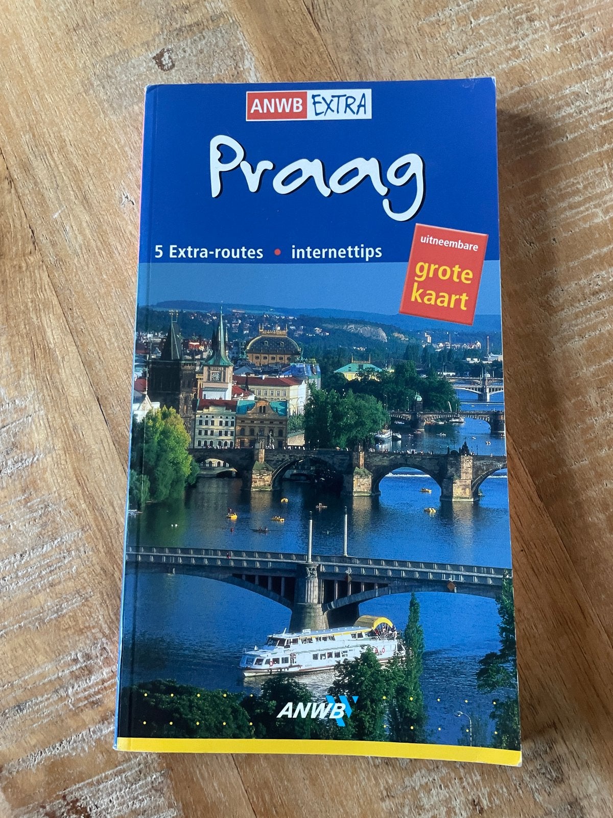 Reisgids Praag - Tsjechië, Europa, Ophalen of Verzenden, Zo goed als nieuw, Reisgids of -boek