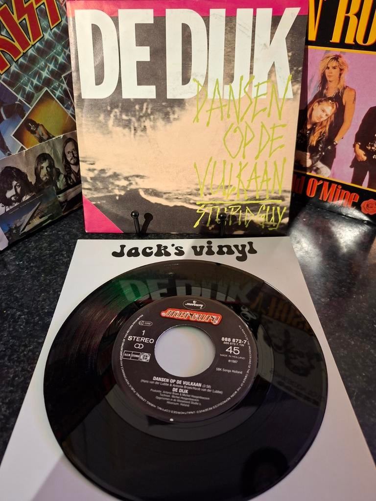 De Dijk - Dansen op de Vulkaan / Stupid Guy (Single)1987, Ophalen of Verzenden, 1980 - 1989, Zo goed als nieuw, 7 inch