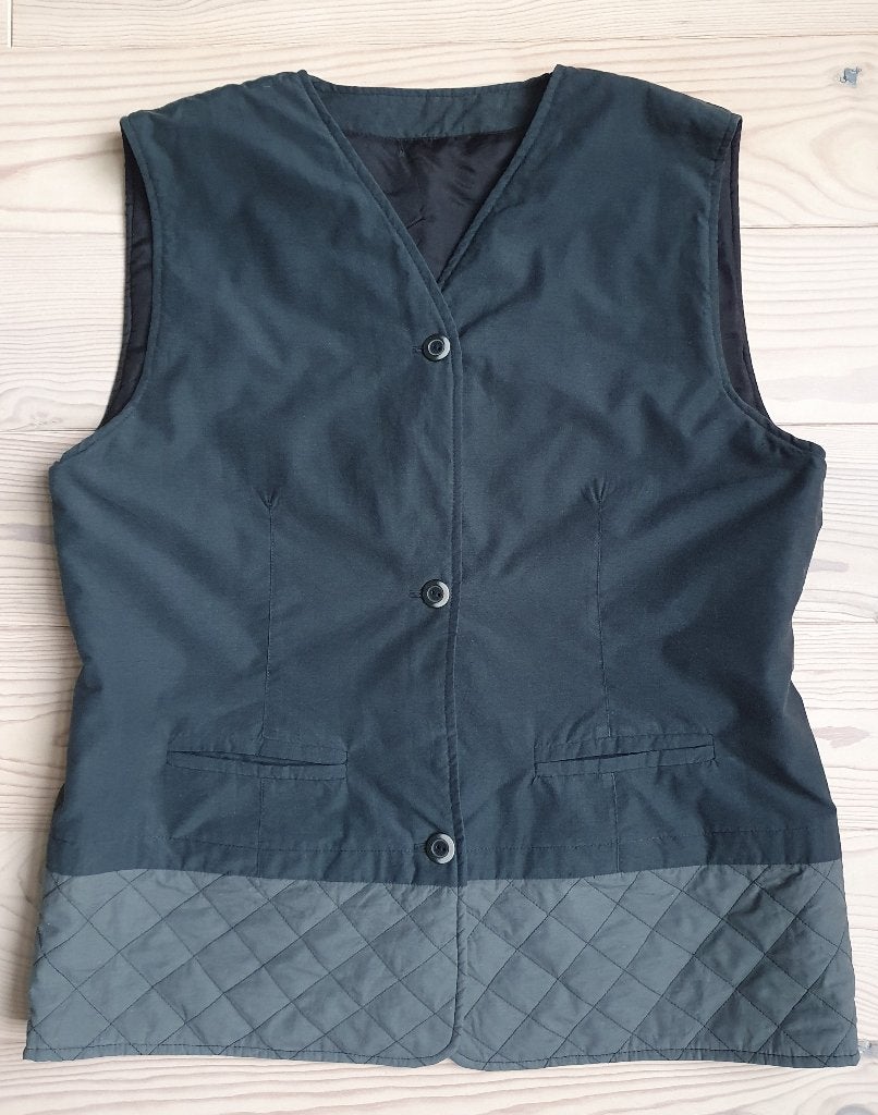Mooi grijs-groen gilet/ jasje/ bodywarmer, mt M, zgan, Kleding | Dames, Bodywarmers, Ophalen of Verzenden, Zo goed als nieuw, Maat 38/40 (M)