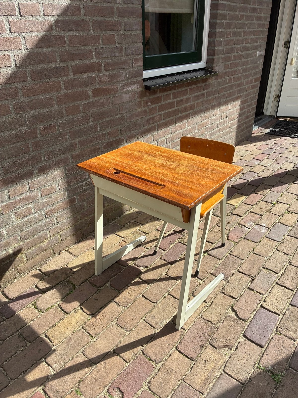 Vintage schoolbank met stoel, Ophalen