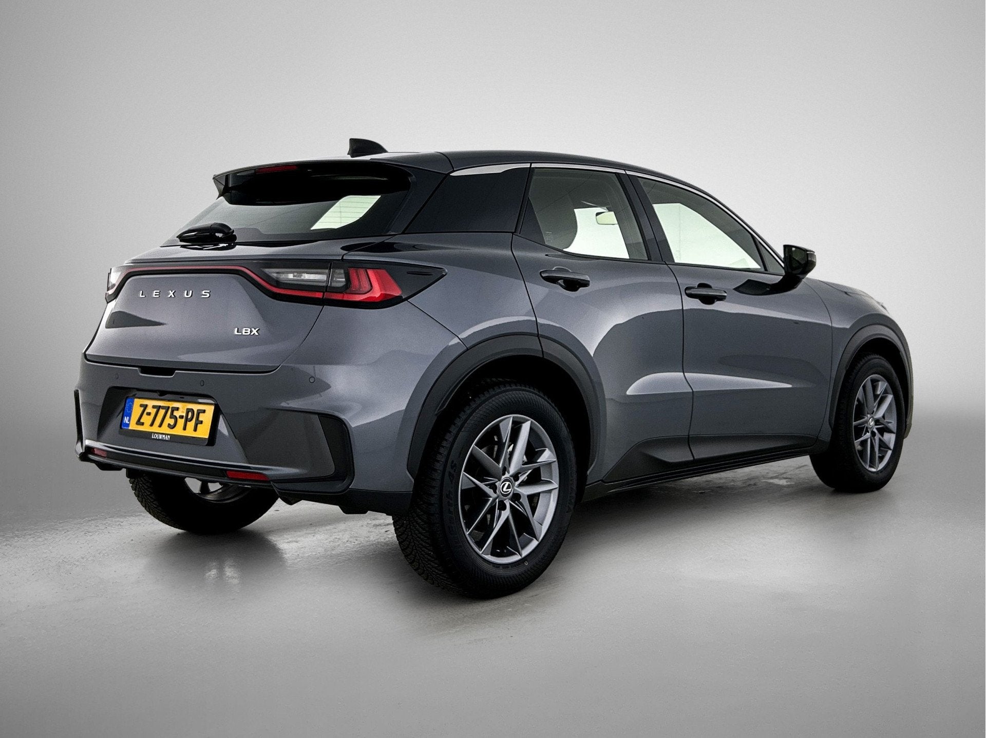 Lexus LBX 2WD | Parkeersensoren | Lexus Link + | Adaptive Cr, Auto's, Gebruikt, Bedrijf, 650 kg, Grijs