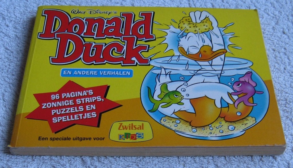 Donald Duck (e.a. verhalen) uitgave Disney & Zwitsal 2001, Ophalen of Verzenden, Donald Duck, Gebruikt, Beeldje of Figuurtje
