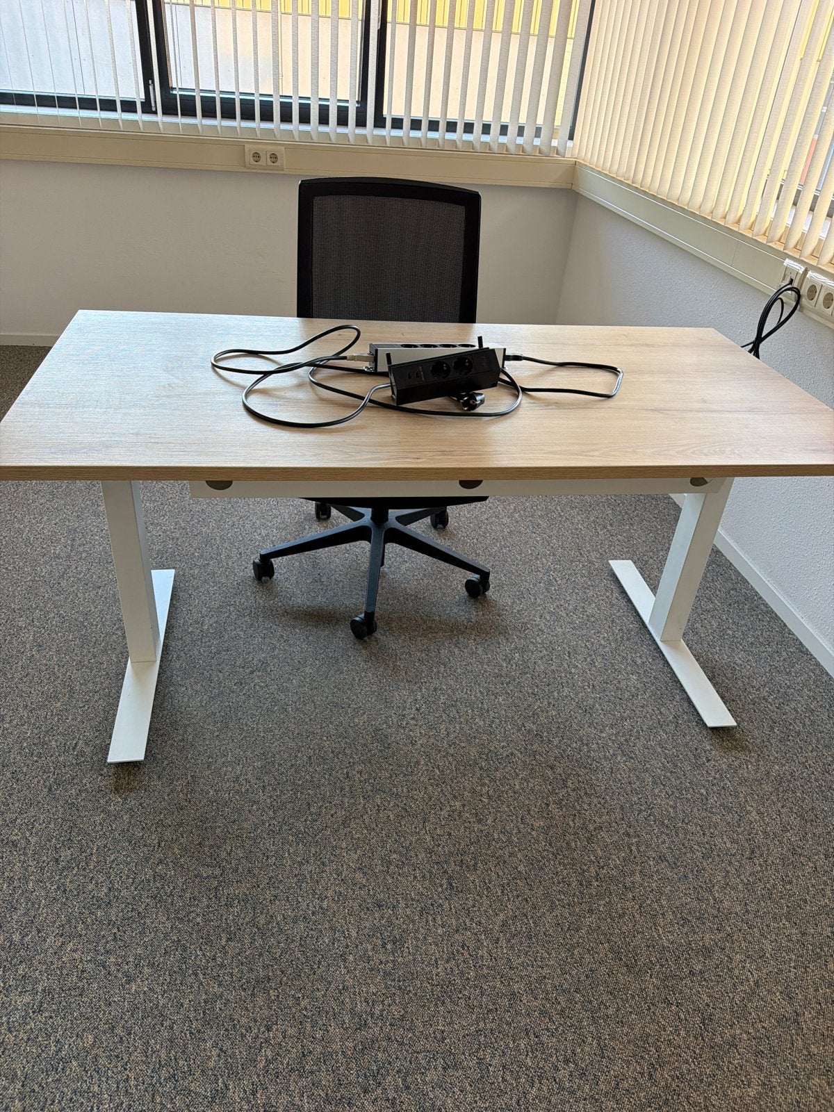 Zit-sta bureau 160x80 Elektrisch verstelbaar, Ophalen, Zit-sta bureau, Elektrisch, Hout