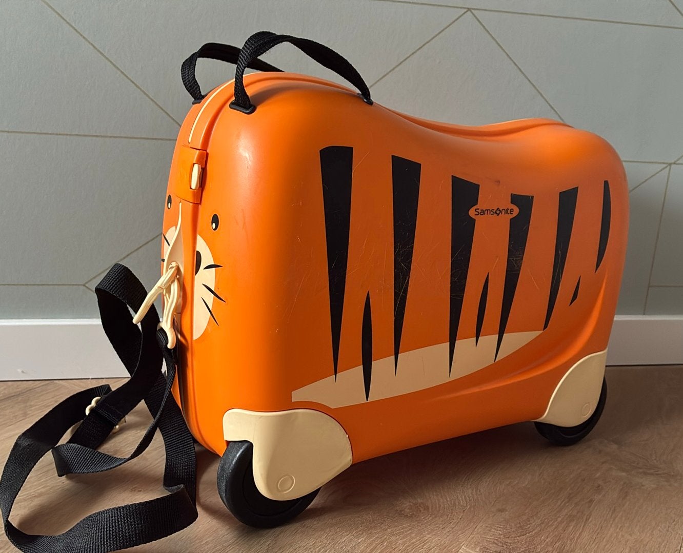 Samsonite Kinderkoffer Tijger - Oranje met Wieltjes, 40 tot 60 cm, Gebruikt, 20 tot 30 cm, Oranje