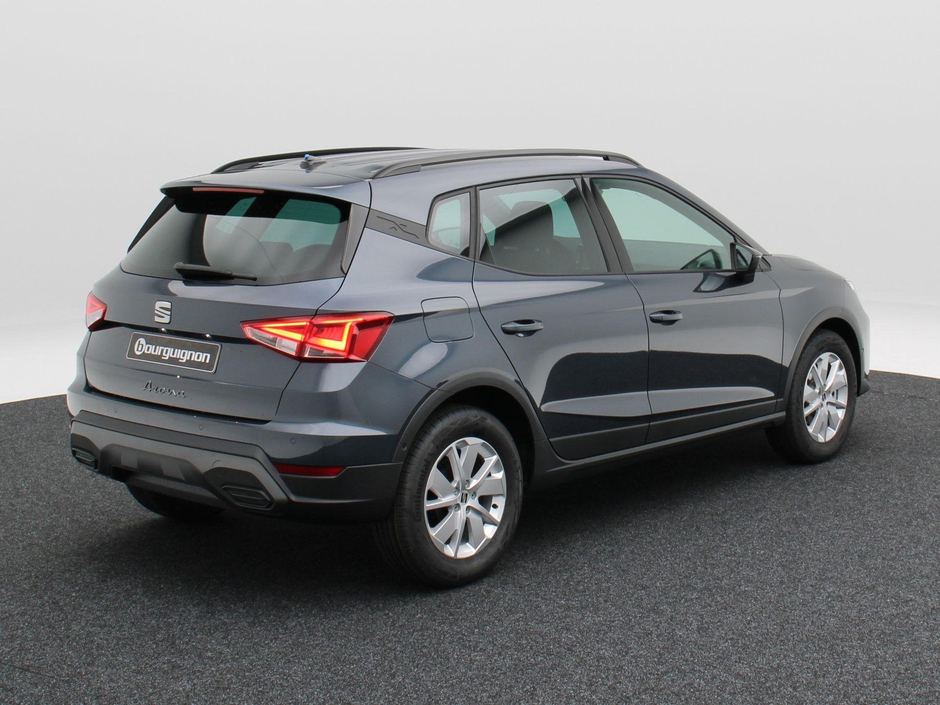 SEAT Arona Style Business Connect 1.0 TSI 95 PK | Trekhaak |, Auto's, Voorwielaandrijving, Stof, 95 pk, Automatische klimaatregeling