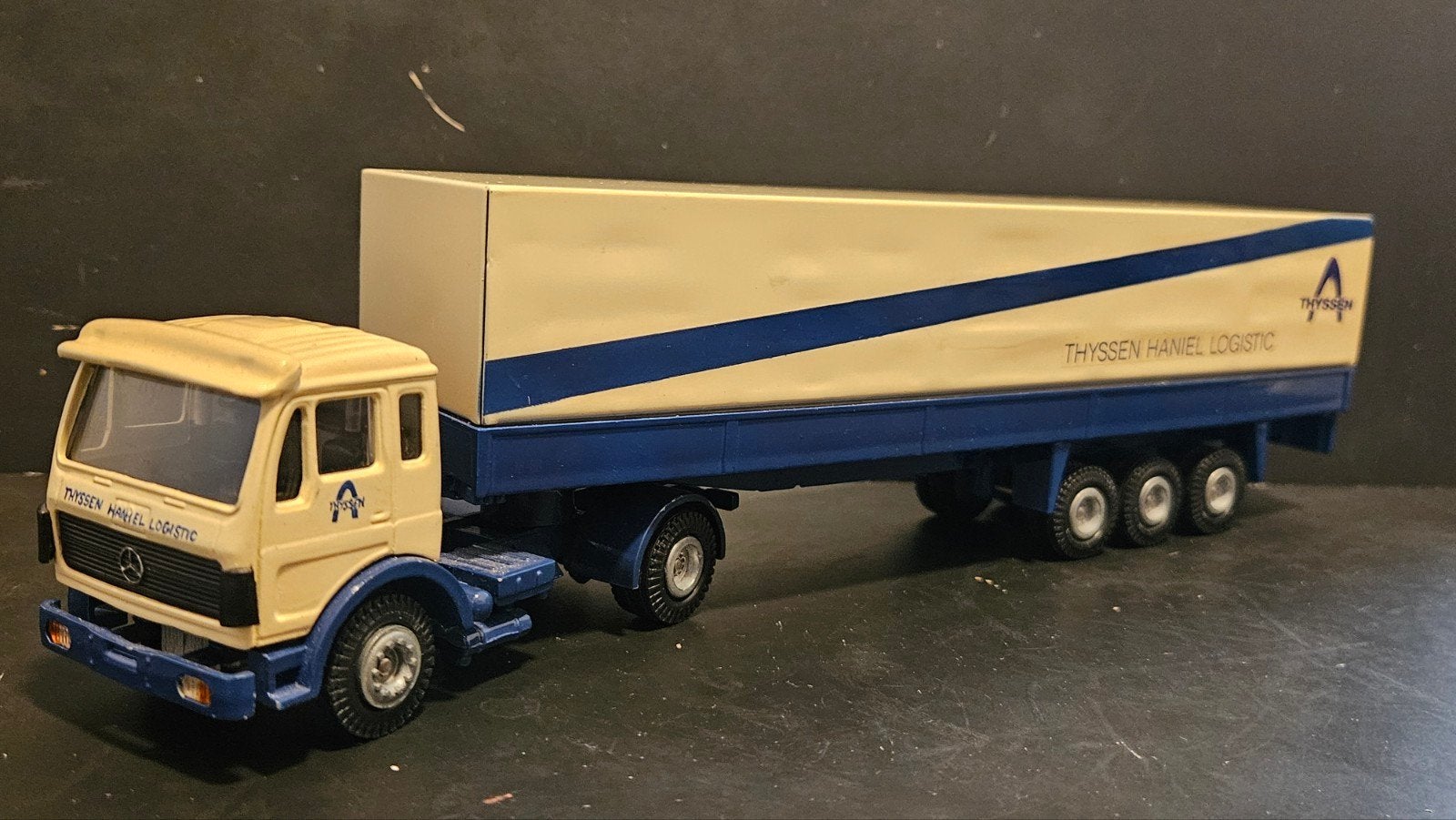 tekno Mercedes Thyssen haniel logistic, Hobby en Vrije tijd, Ophalen of Verzenden, Zo goed als nieuw, Bus of Vrachtwagen, Tekno