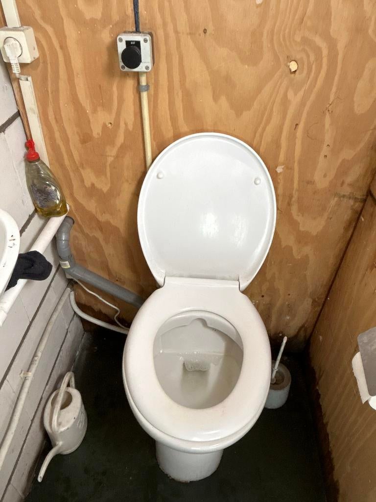 Sanibroyeur WC in goede staat - direct beschikbaar, Ophalen of Verzenden, Gebruikt, Toilet