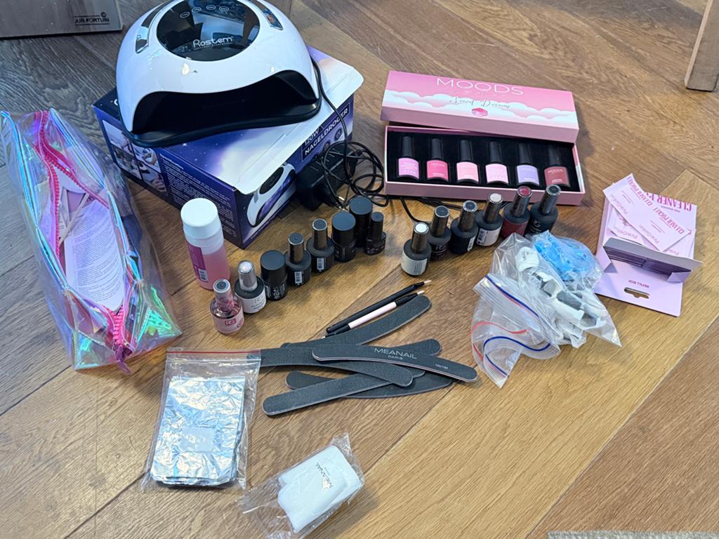 Complete set voor gellak met lamp, Gebruikt, Overige kleuren, Verzenden, Handen en Nagels
