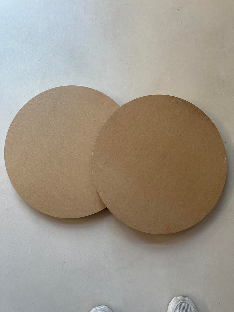 Nieuw twee grote ronde MDF blank plaat 45 cm en dikte 38 mm, Doe-het-zelf en Verbouw, Platen en Panelen, Ophalen, Nieuw, Overige materialen